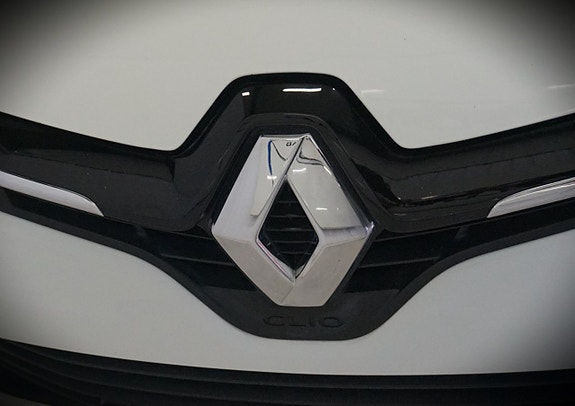 Renault Clio 22 of 22