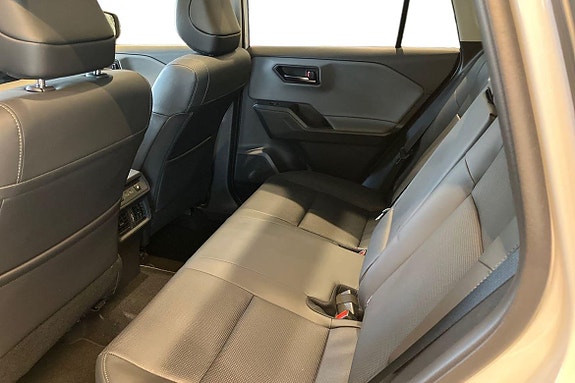 Toyota RAV4 12 of 20