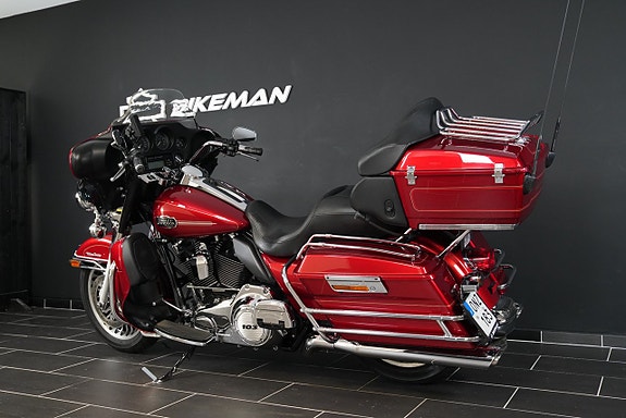 Harley-Davidson FLHTCU103 Electra Glide Ultra Classic 6 of 13