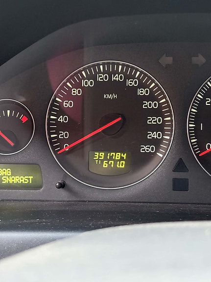 Volvo V70 6 of 8