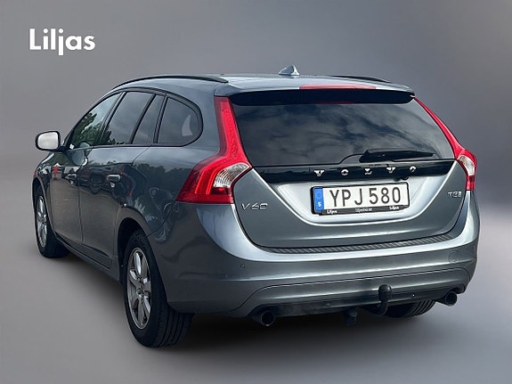 Volvo V60 3 of 4