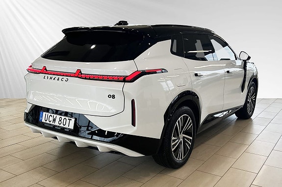 Lynk & Co 08 4 of 30