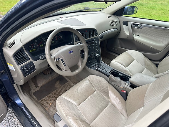 Volvo V70 9 of 10