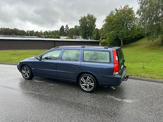 Volvo V70 6 of 10