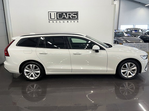 Volvo V60 2 of 16