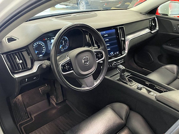 Volvo V60 9 of 16
