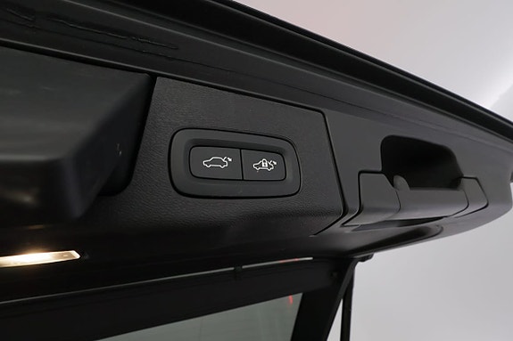Volvo XC60 9 of 30