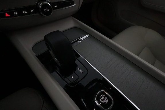 Volvo XC60 22 of 30