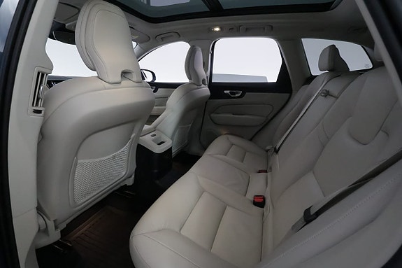 Volvo XC60 19 of 30