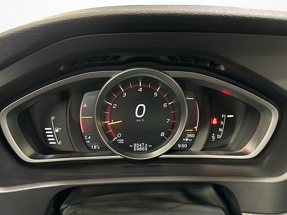 Volvo V40 Cross Country 16 of 30