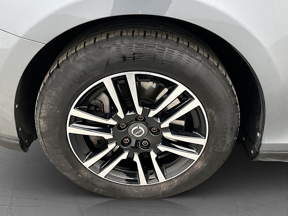 Volvo V40 Cross Country 27 of 30