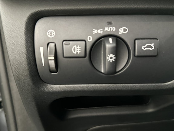 Volvo V40 Cross Country 20 of 30