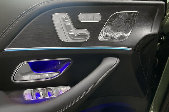 Mercedes-Benz GLE53 12 of 20