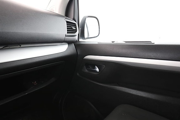 Toyota Proace Verso 30 of 30