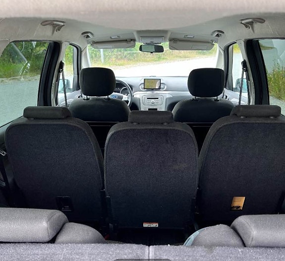 Ford Galaxy 6 of 6
