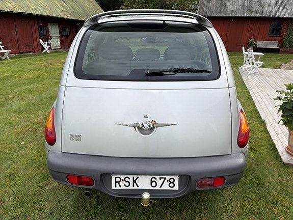 Chrysler PT Cruiser 5 of 6