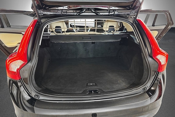 Volvo V60 7 of 10