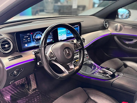 Mercedes-Benz E220 15 of 24