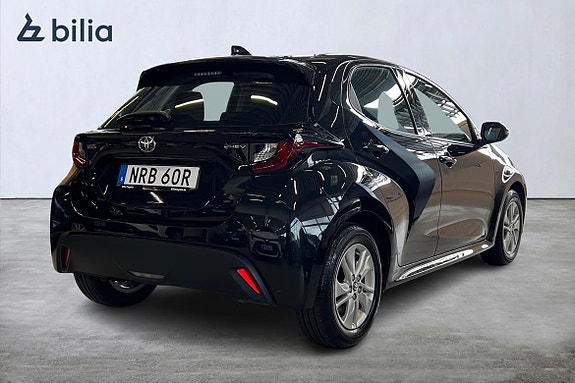 Toyota Yaris 19 of 24