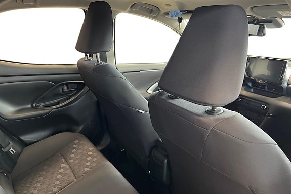 Toyota Yaris 9 of 24