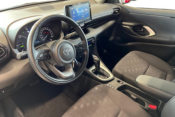 Toyota Yaris 14 of 24