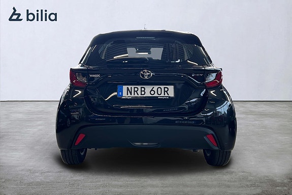 Toyota Yaris 5 of 24