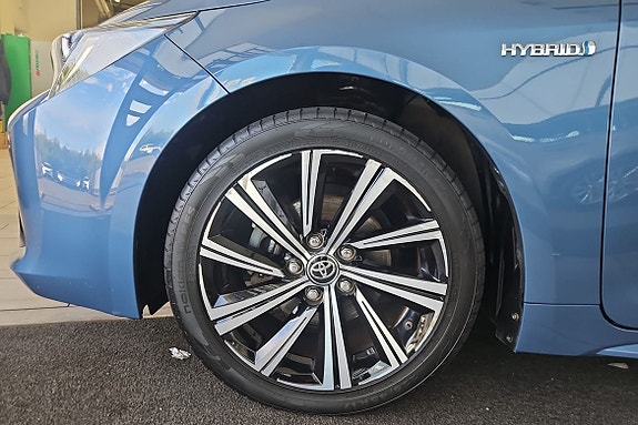 Toyota Corolla 11 of 17
