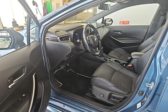 Toyota Corolla 12 of 17