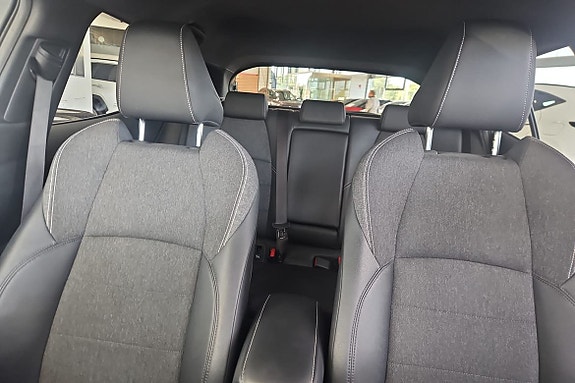 Toyota Corolla 15 of 17
