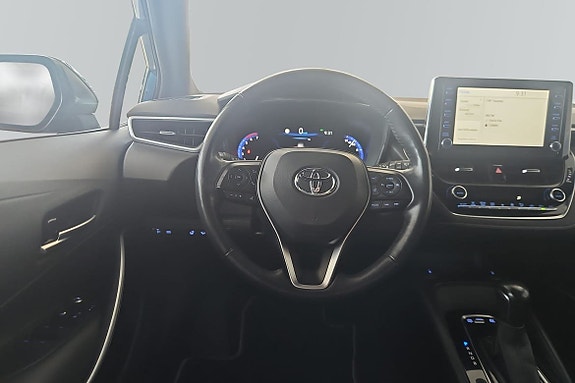 Toyota Corolla 9 of 17