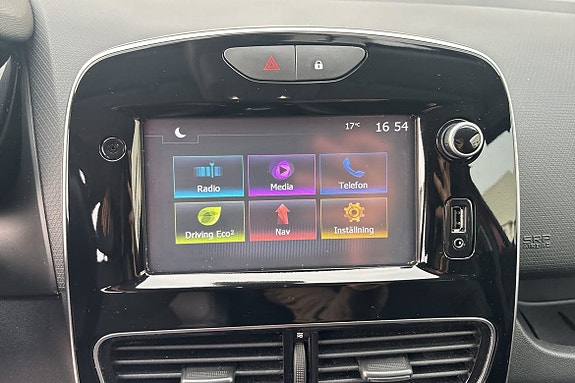 Renault Clio 13 of 17