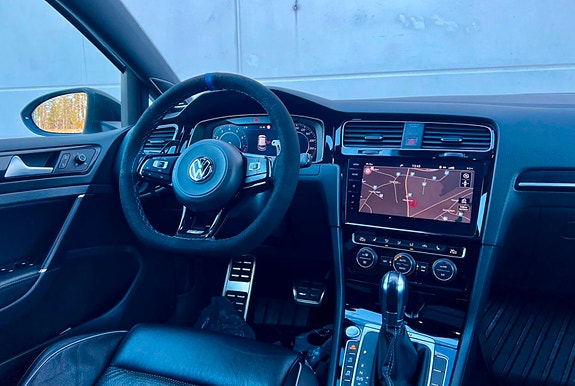 Volkswagen Golf VII 5 of 12