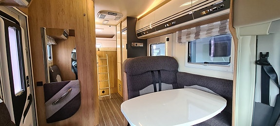 Ci Elliot 90 M "Dubbelbädd, STORT garage, cross husbil" 8 of 21