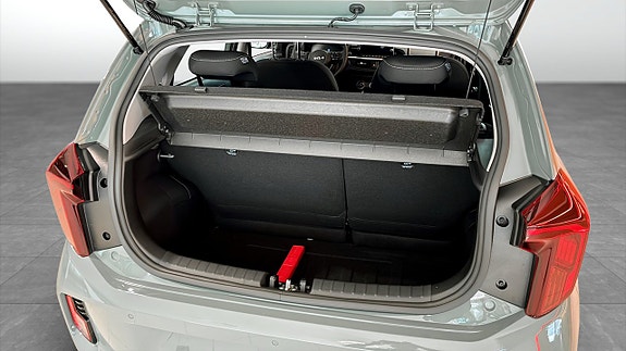 Kia Picanto 10 of 12