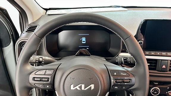 Kia Picanto 12 of 12