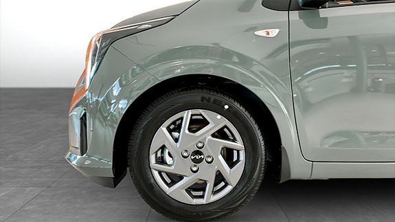 Kia Picanto 9 of 12