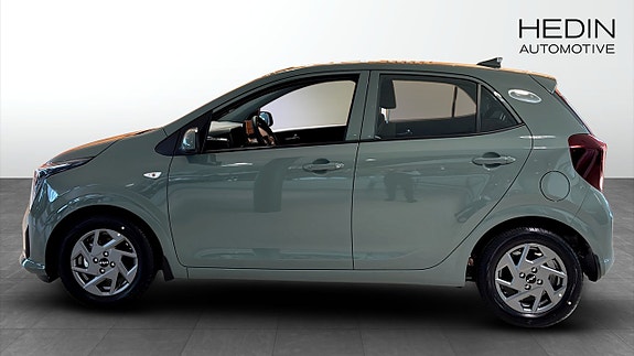 Kia Picanto 6 of 12