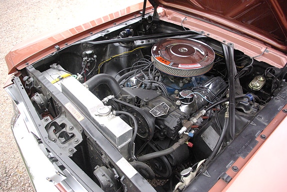 Ford Mustang 8 of 9