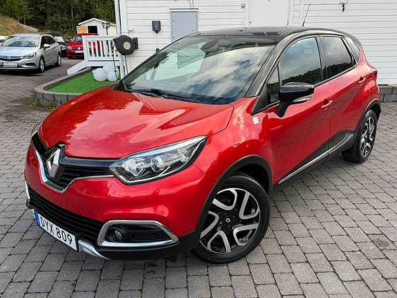 Renault Captur 3 of 30