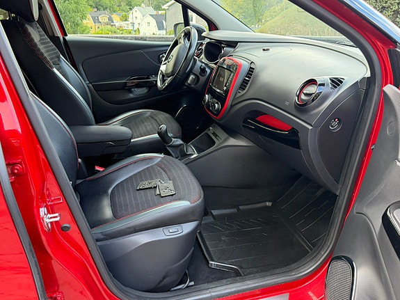 Renault Captur 18 of 30