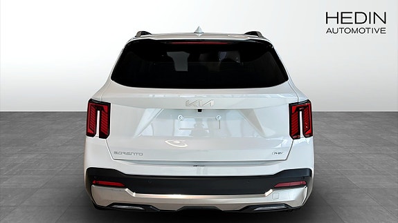Kia Sorento 7 of 13