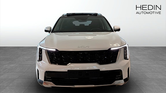 Kia Sorento 8 of 13