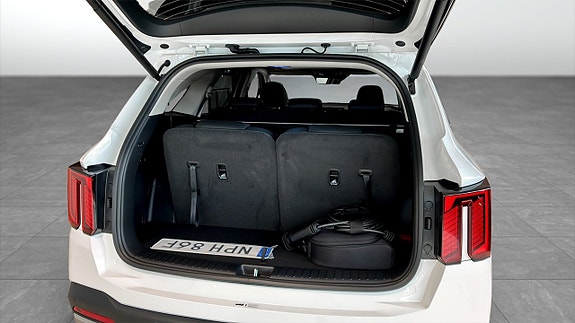 Kia Sorento 10 of 13