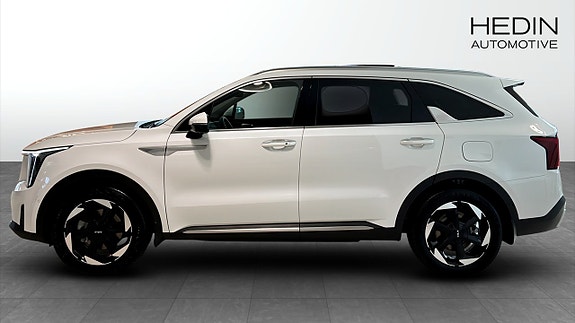 Kia Sorento 6 of 13
