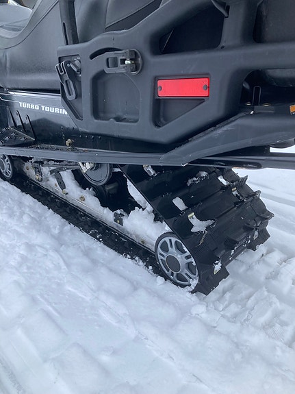 Arctic-cat 2 of 3