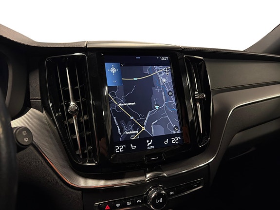 Volvo XC60 14 of 28