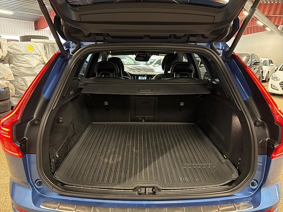 Volvo XC60 23 of 28