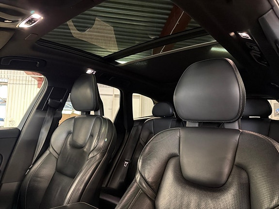 Volvo XC60 8 of 28