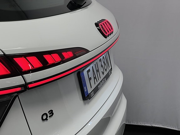 Audi Q3 14 of 14