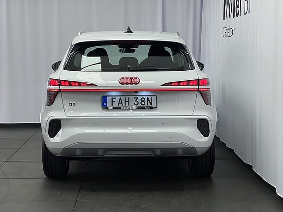 Audi Q3 5 of 14